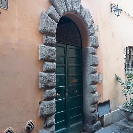 Apartman Guesthost - Rione Vi Parione Cozy Flat *