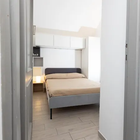 Guesthost - Rione Vi Parione Cozy Flat * Rome